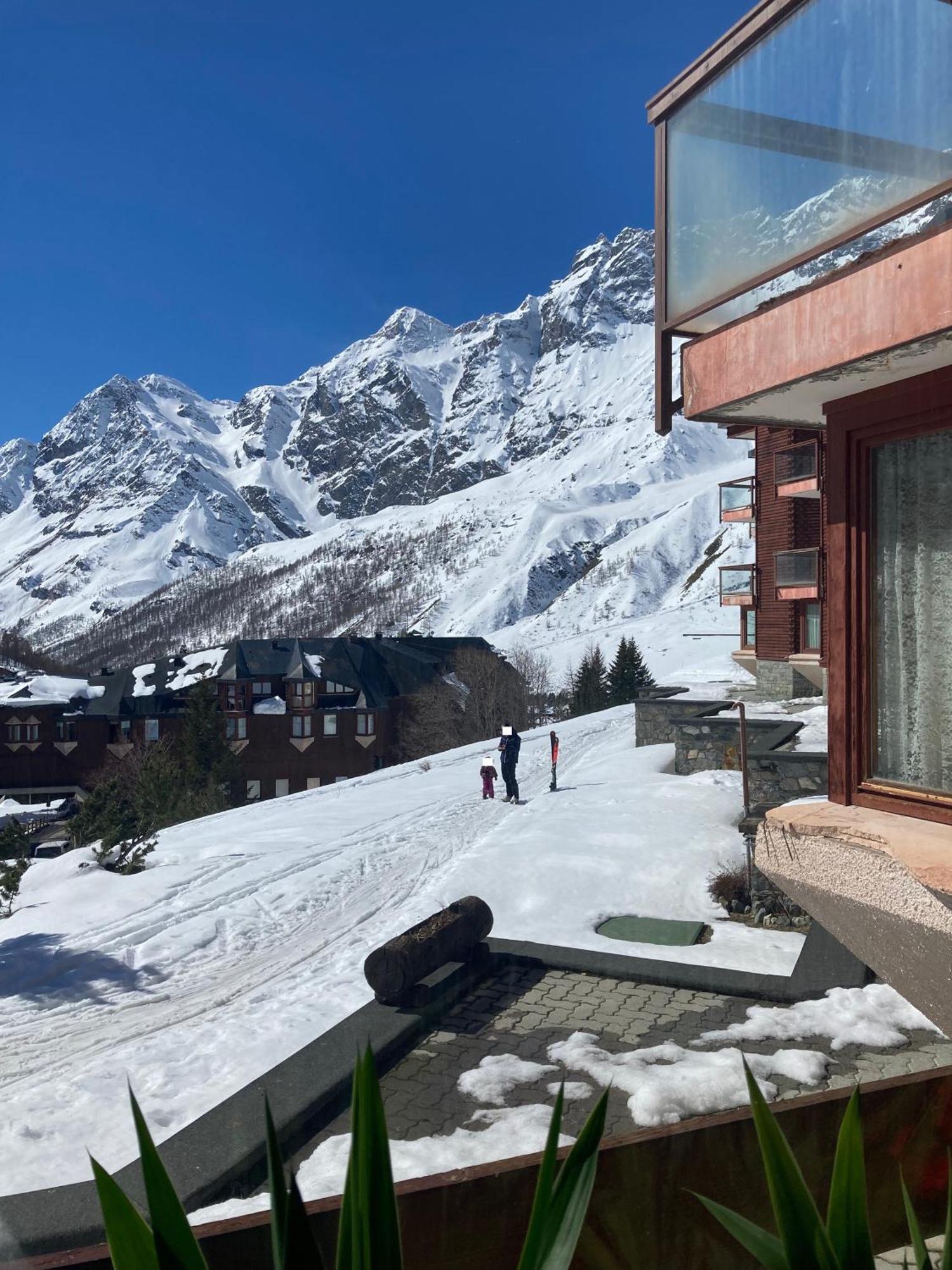 Stella Del Cervino, Ski In & Ski Out, With Garage Breuil-Cervinia Bagian luar foto