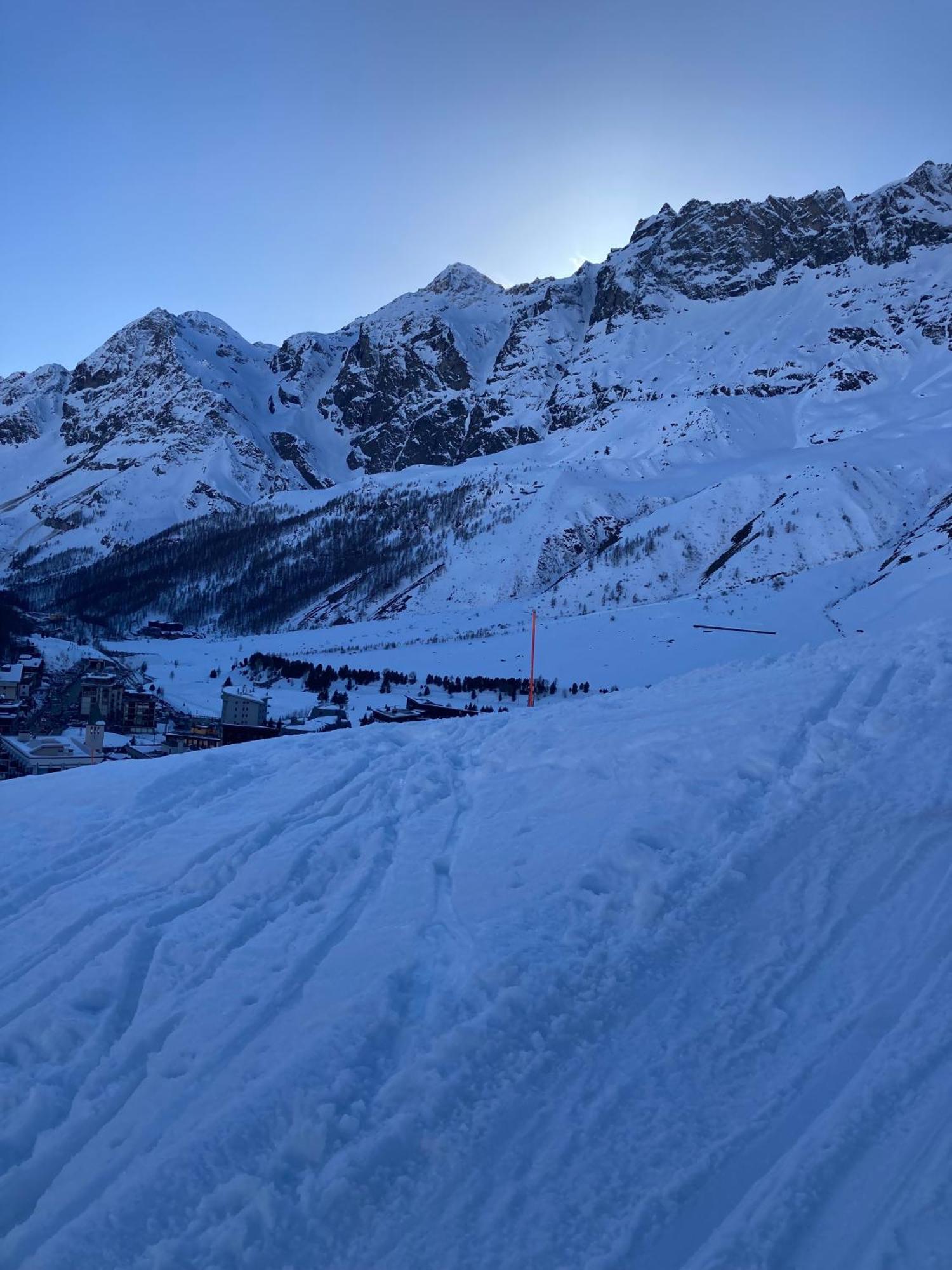 Stella Del Cervino, Ski In & Ski Out, With Garage Breuil-Cervinia Bagian luar foto